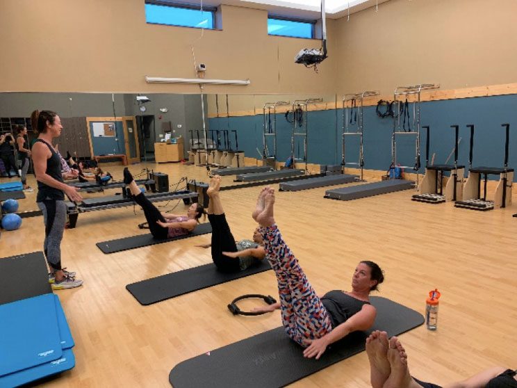 Pilates hundred position